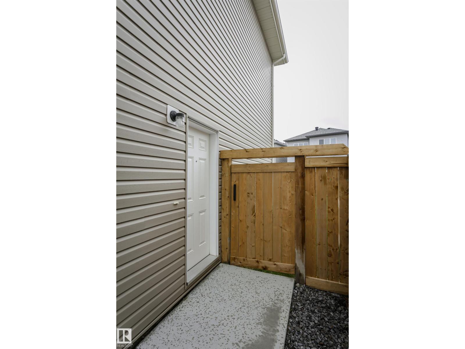 Photo 13 of 1640 Erker Wy Nw, Edmonton AB