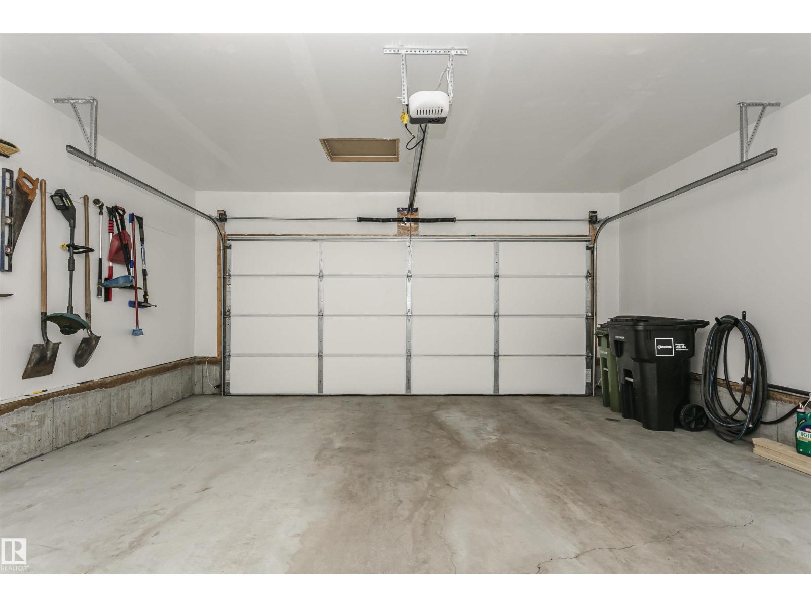 Photo 23 of 1640 Erker Wy Nw, Edmonton AB