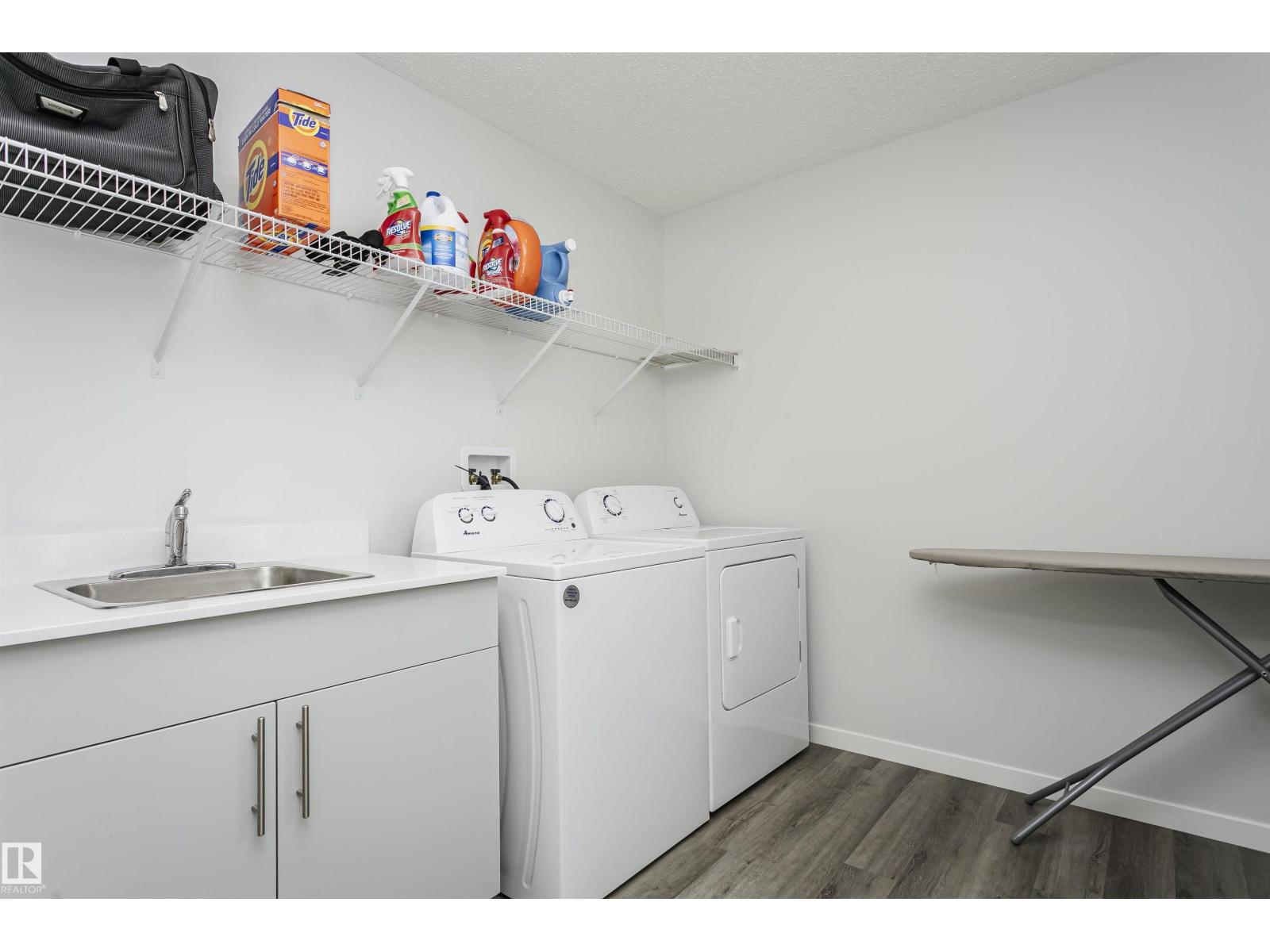 Photo 30 of 1640 Erker Wy Nw, Edmonton AB