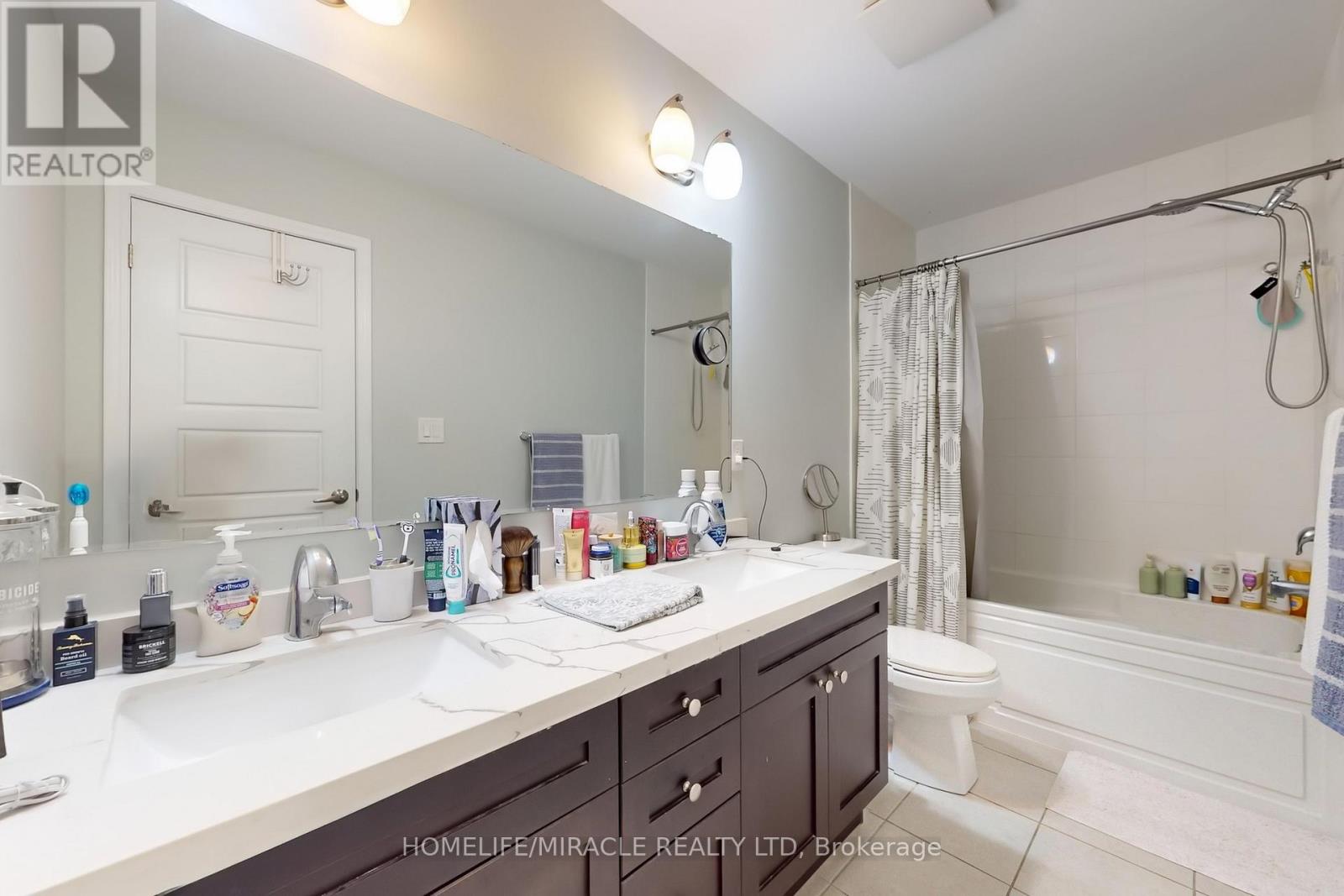 Photo 30 of 1168 Duignan Crescent, Milton ON