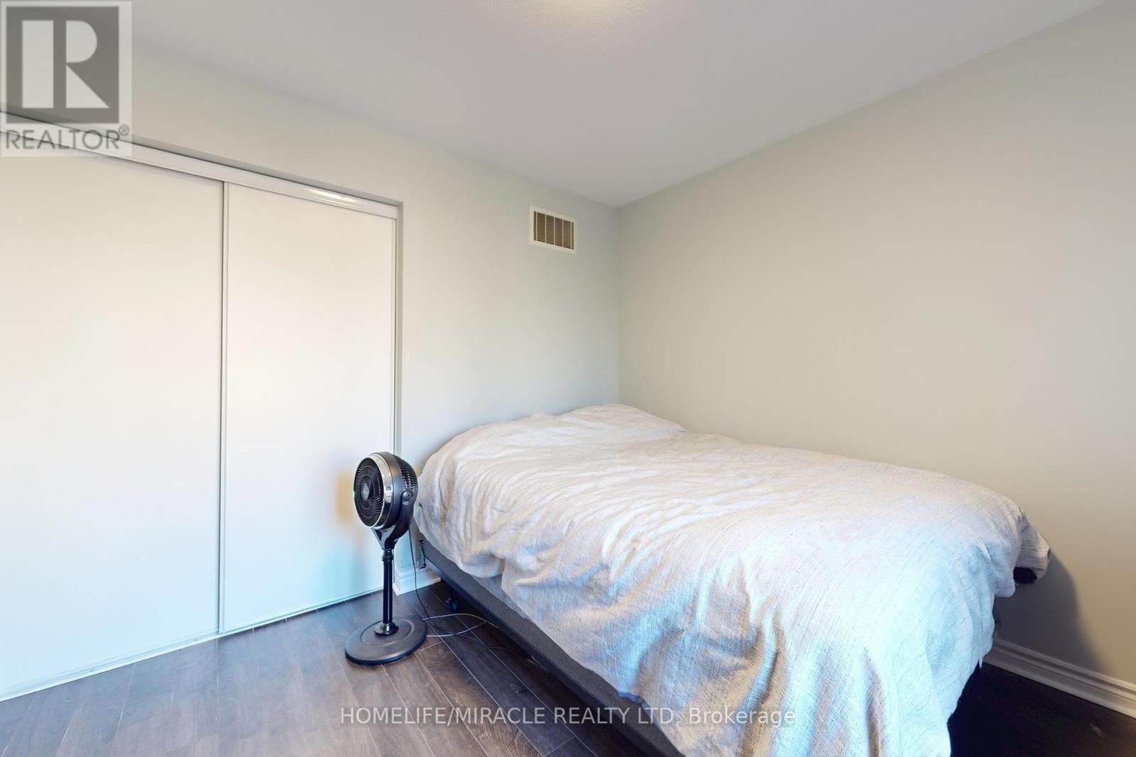 Photo 16 of 1168 Duignan Crescent, Milton ON