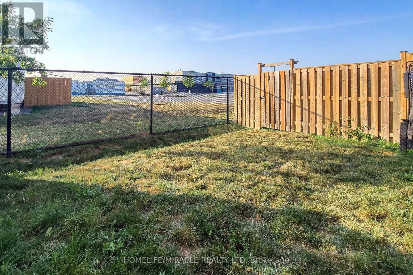 Photo 3 of 1168 Duignan Crescent, Milton ON