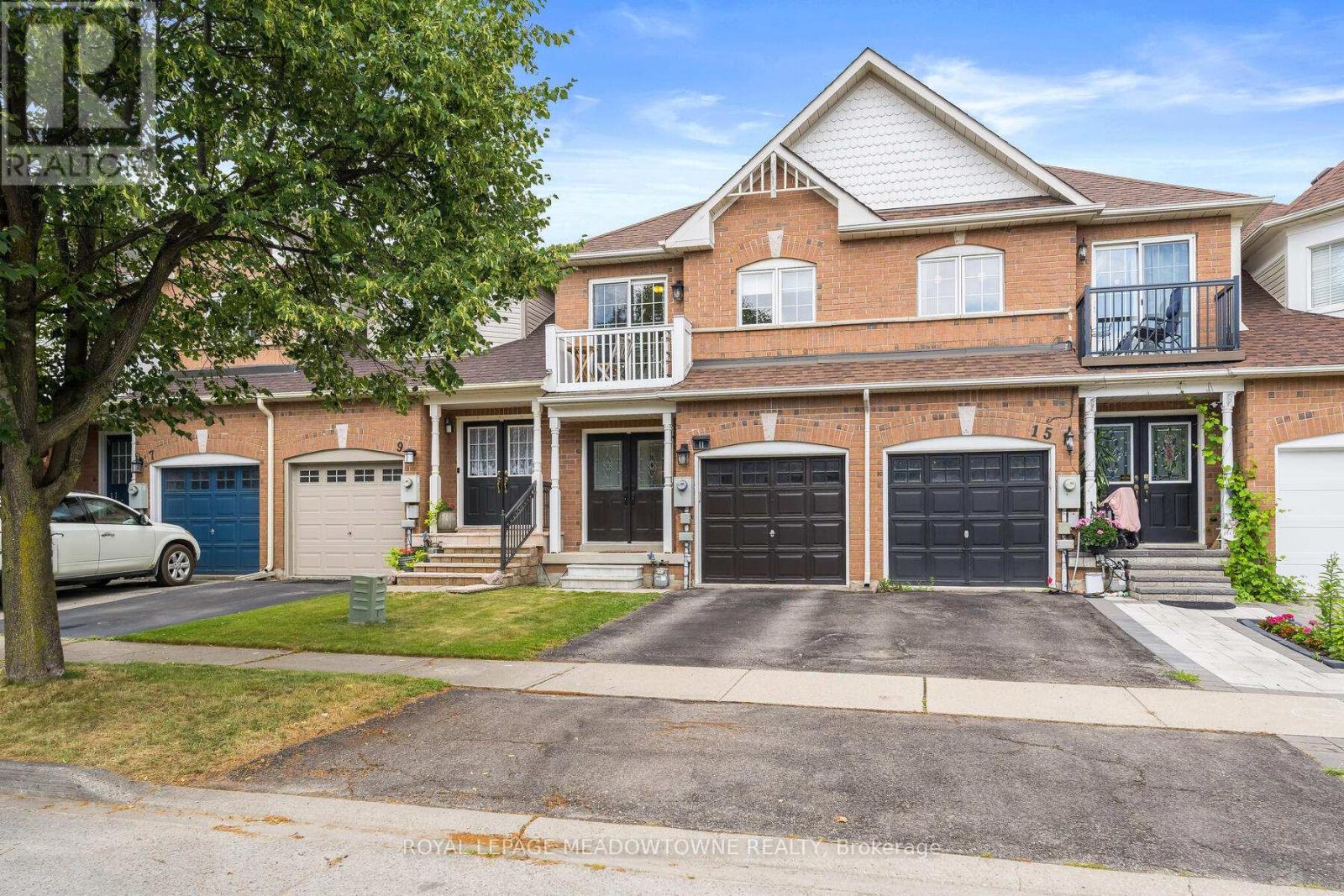 Photo 4 of 11 Bradley Drive, Halton Hills ON