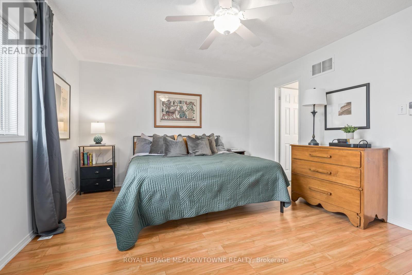 Photo 9 of 11 Bradley Drive, Halton Hills ON