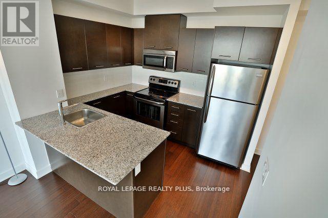 Photo 8 of 812 360 Square One Drive, Mississauga ON