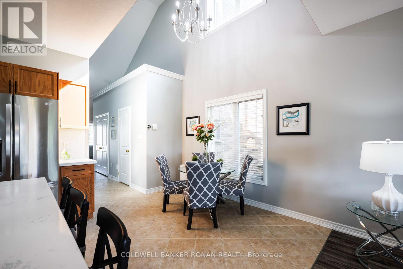 Photo 12 of 46 Preston Drive, Orangeville ON