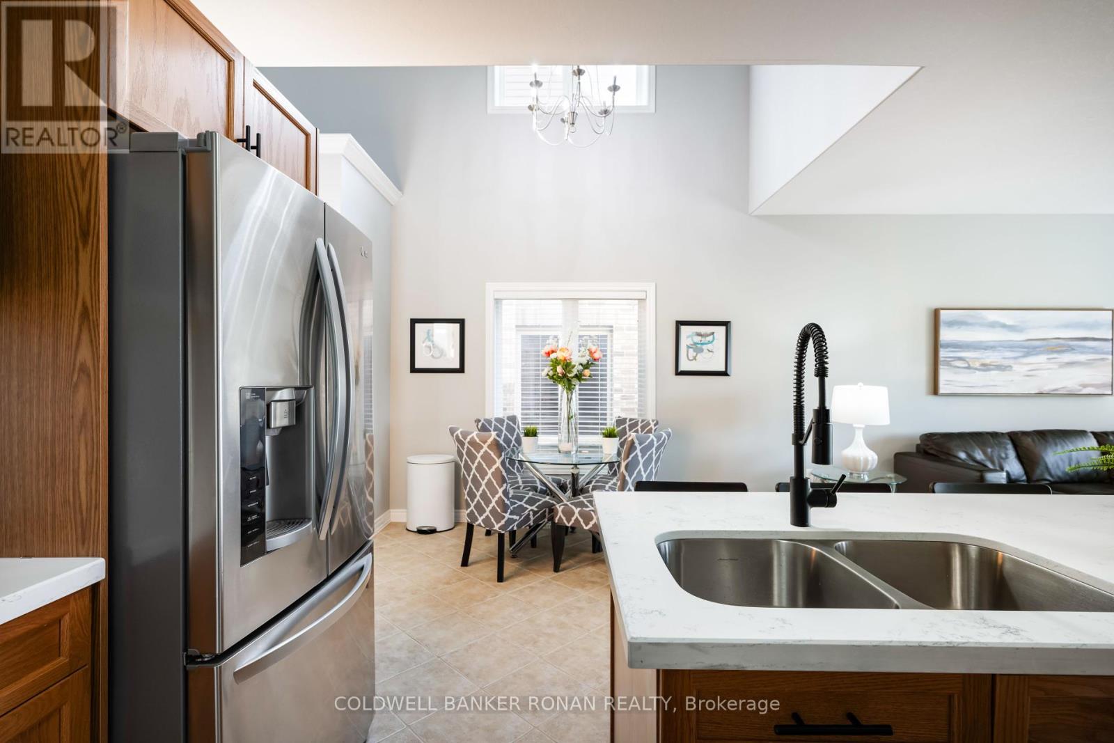 Photo 13 of 46 Preston Drive, Orangeville ON