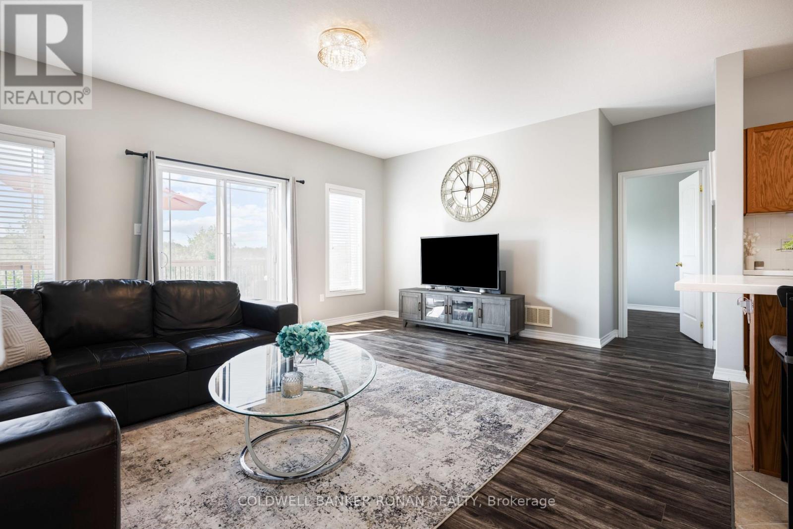 Photo 14 of 46 Preston Drive, Orangeville ON