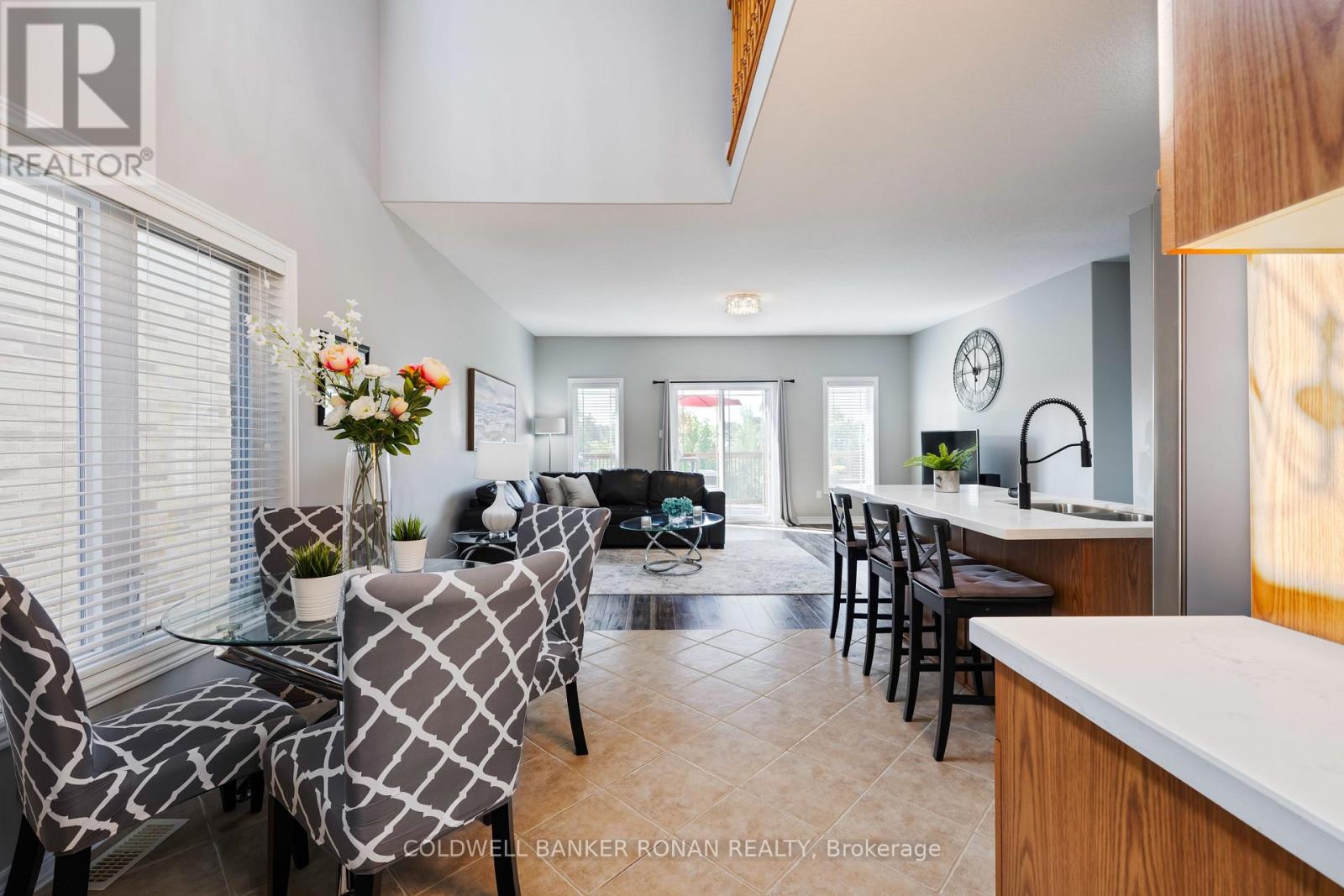 Photo 9 of 46 Preston Drive, Orangeville ON
