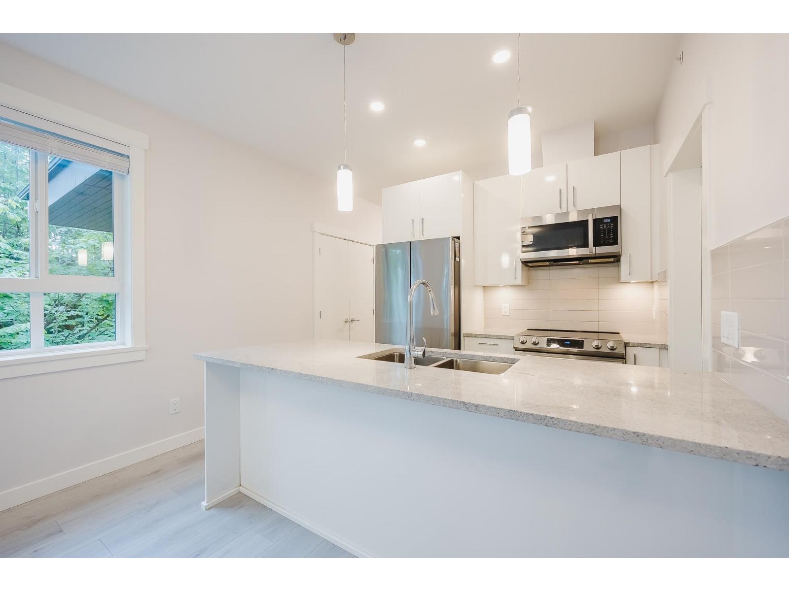 406 32690 14TH AVENUE, Mission