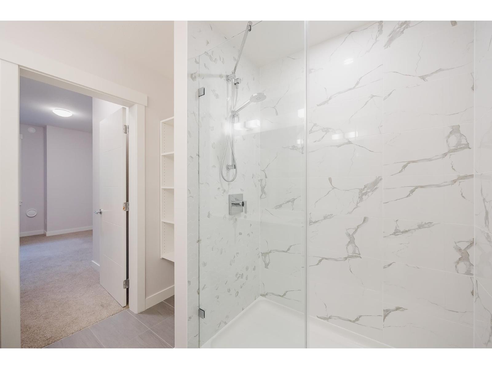 406 32690 14TH AVENUE, Mission