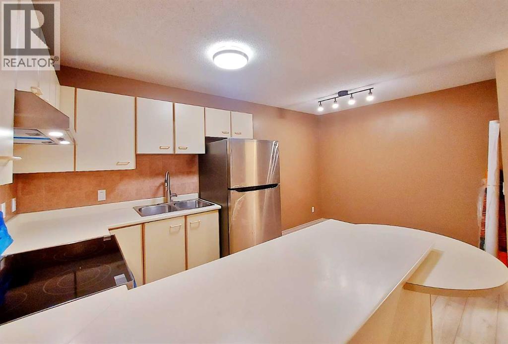 Single Family House for Sale in   EDENWOLD Heights NW Edgemont Calgary 