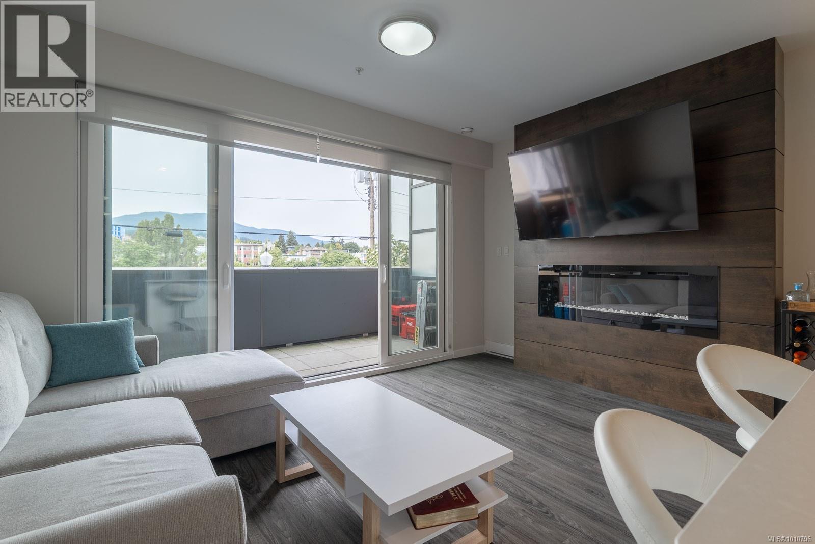 Photo 13 of 208 91 Chapel St, Nanaimo BC
