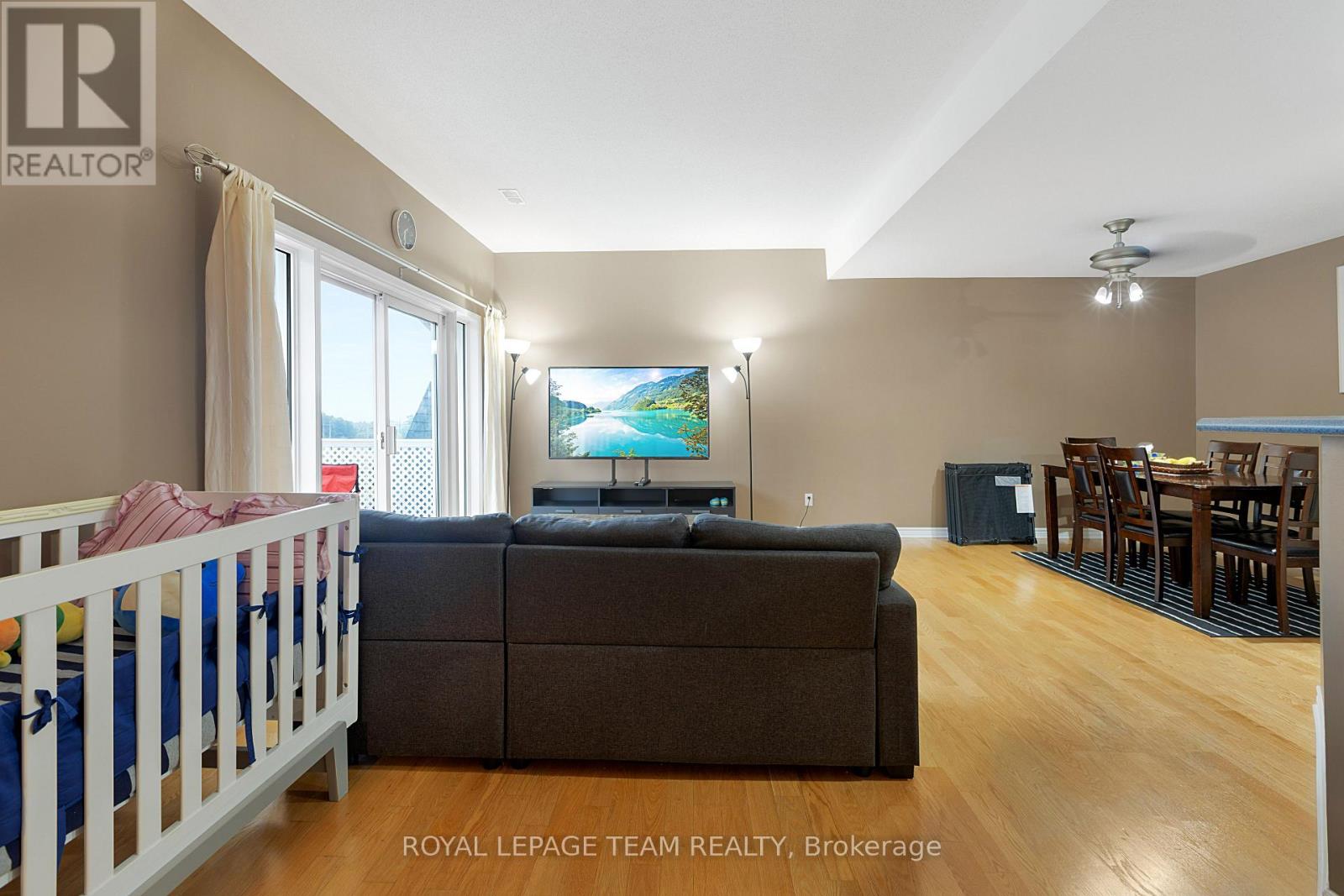 Photo 13 of 118 3265 St Joseph Boulevard, Ottawa ON