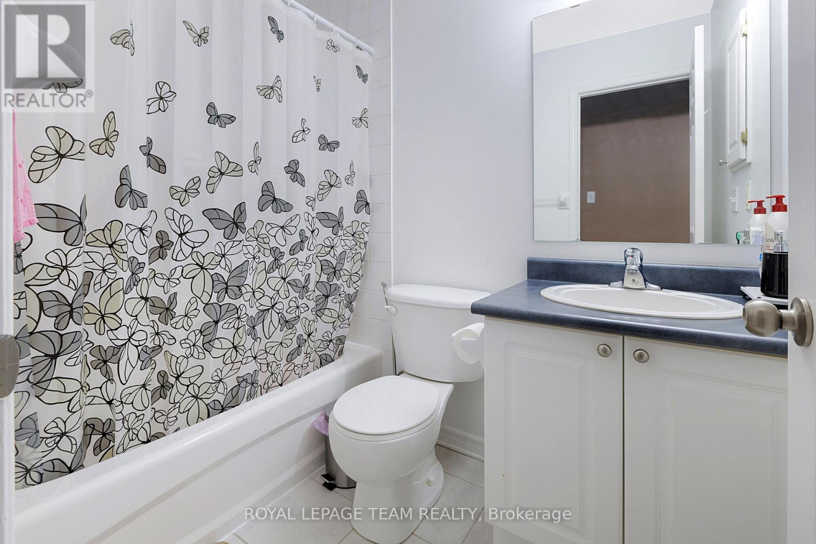 Photo 24 of 118 3265 St Joseph Boulevard, Ottawa ON