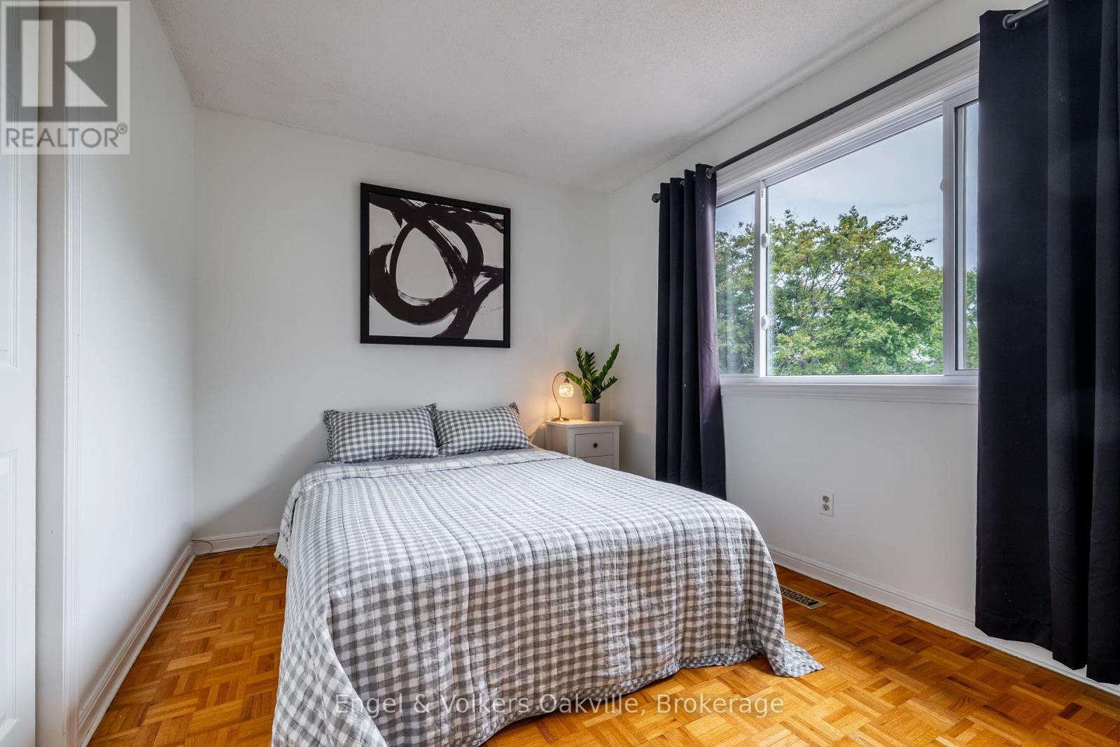 Photo 31 of 1181 Grange Road, Oakville ON