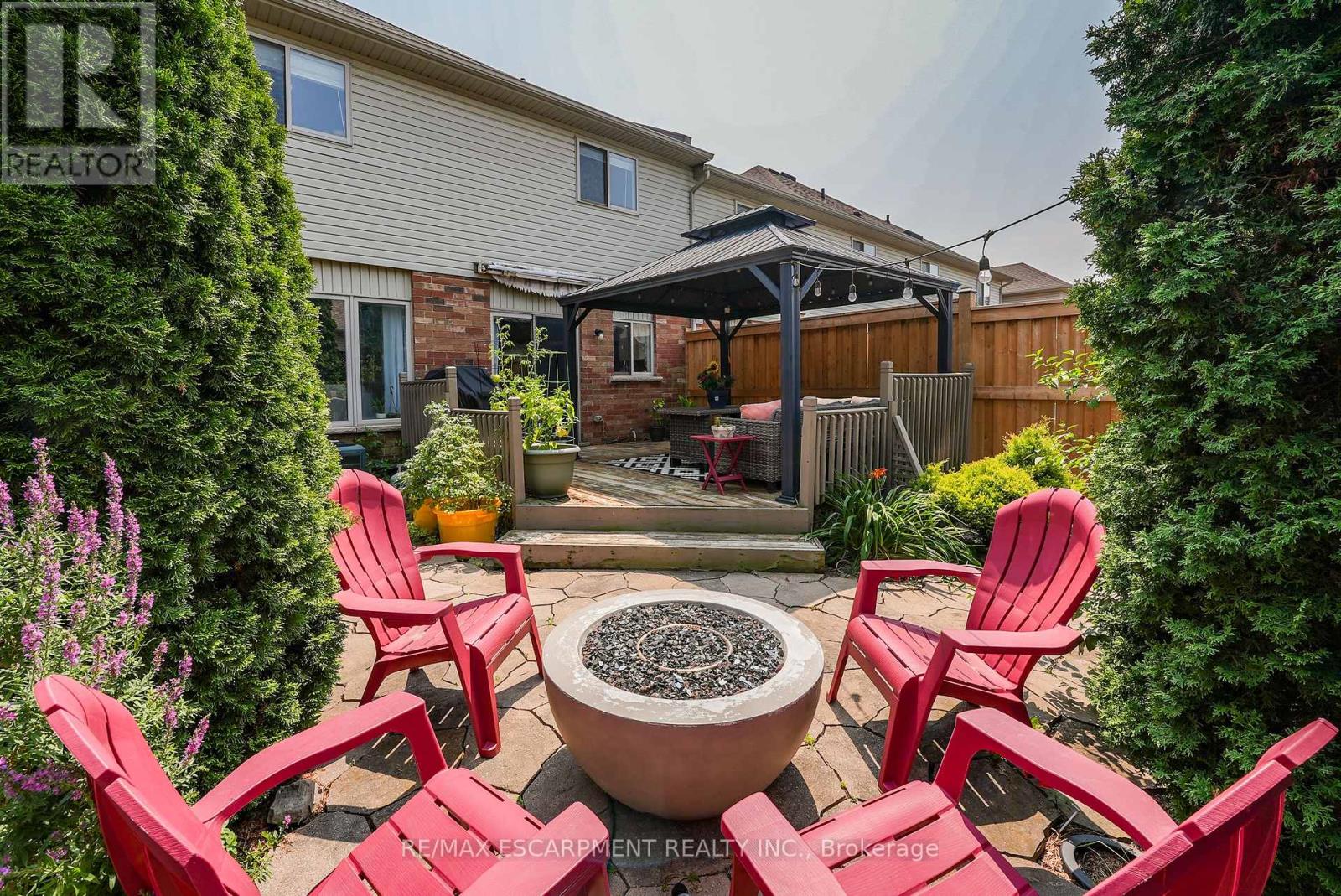 Photo 2 of 6 Southbrook Drive, Hamilton ON