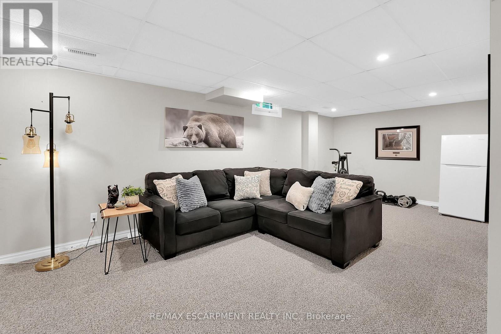 Photo 20 of 6 Southbrook Drive, Hamilton ON