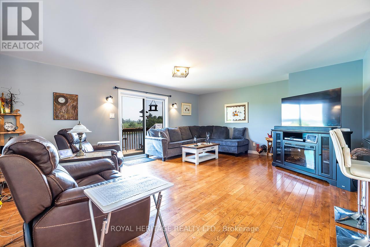 Photo 13 of 4395 7 Highway, Asphodelnorwood ON