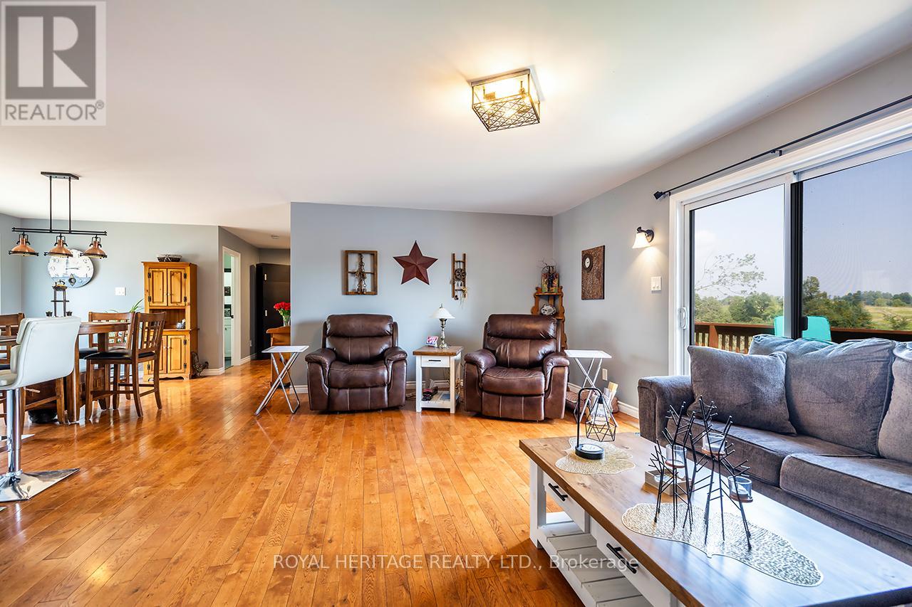 Photo 15 of 4395 7 Highway, Asphodelnorwood ON