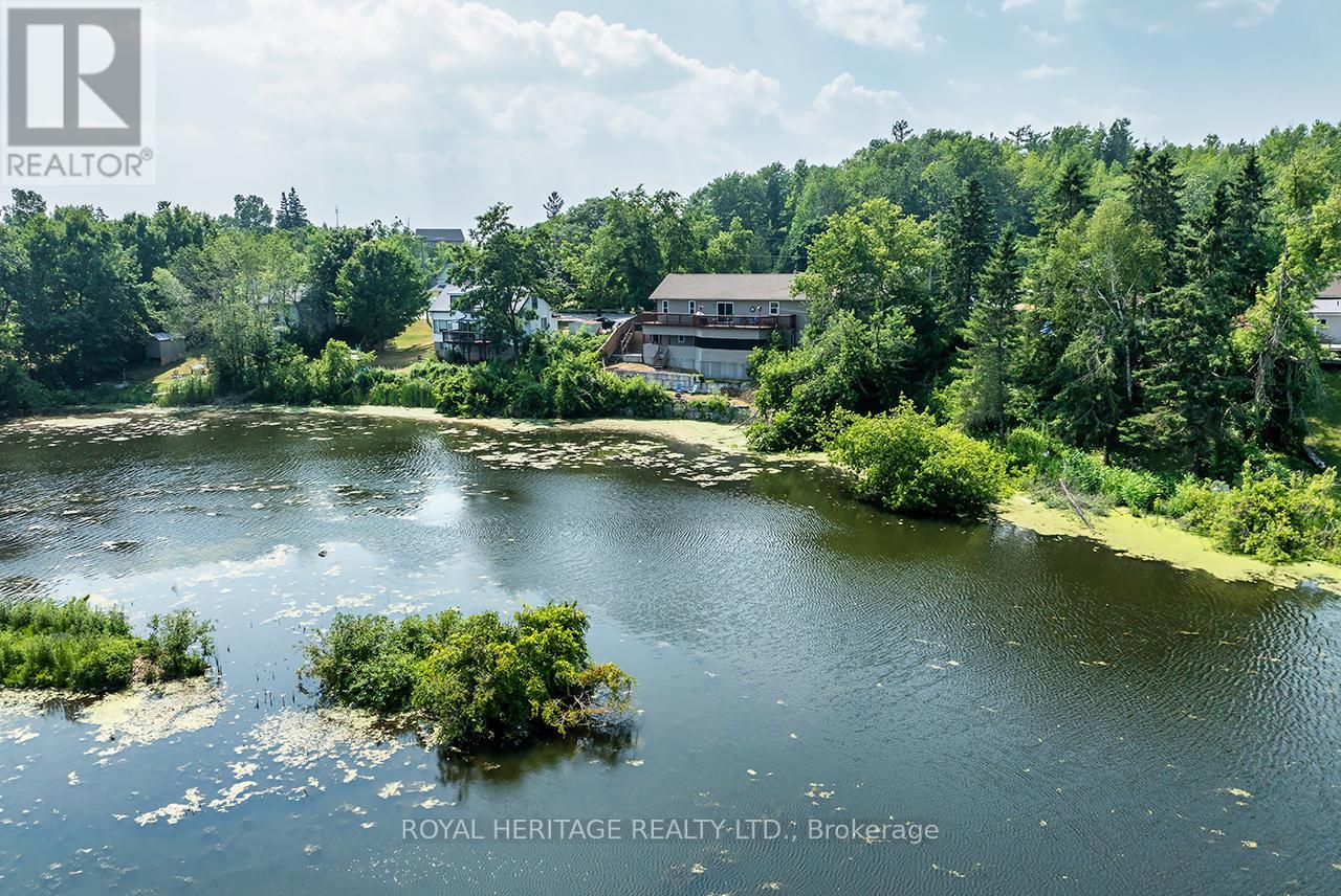 Photo 5 of 4395 7 Highway, Asphodelnorwood ON