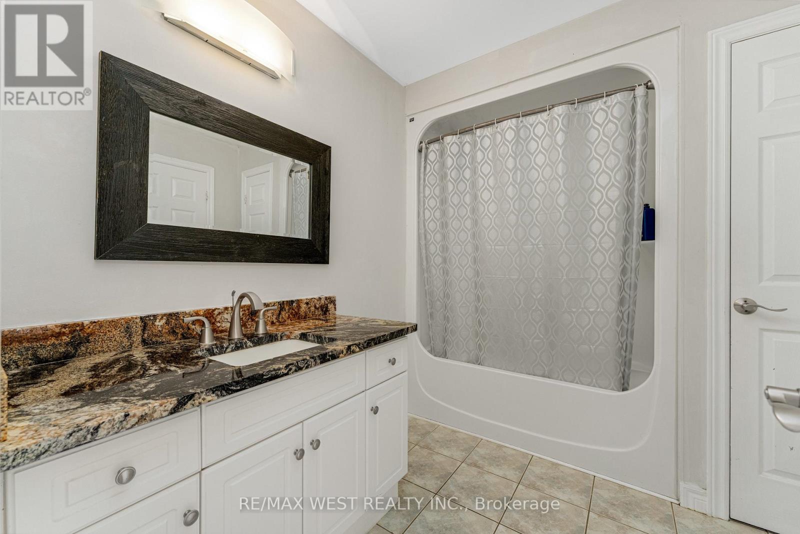 Photo 30 of 11143 Ancona Crescent, Windsor ON