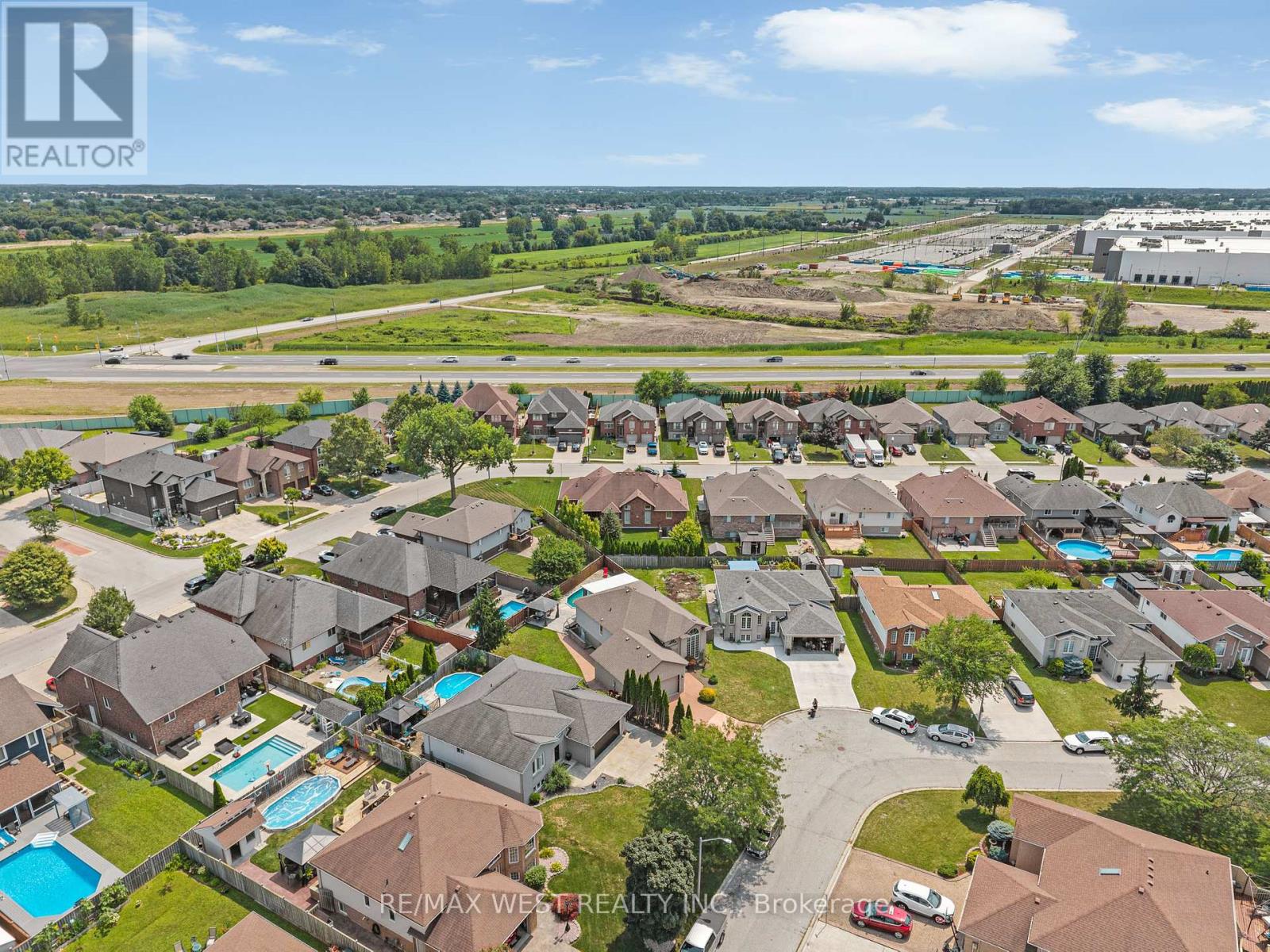 Photo 46 of 11143 Ancona Crescent, Windsor ON