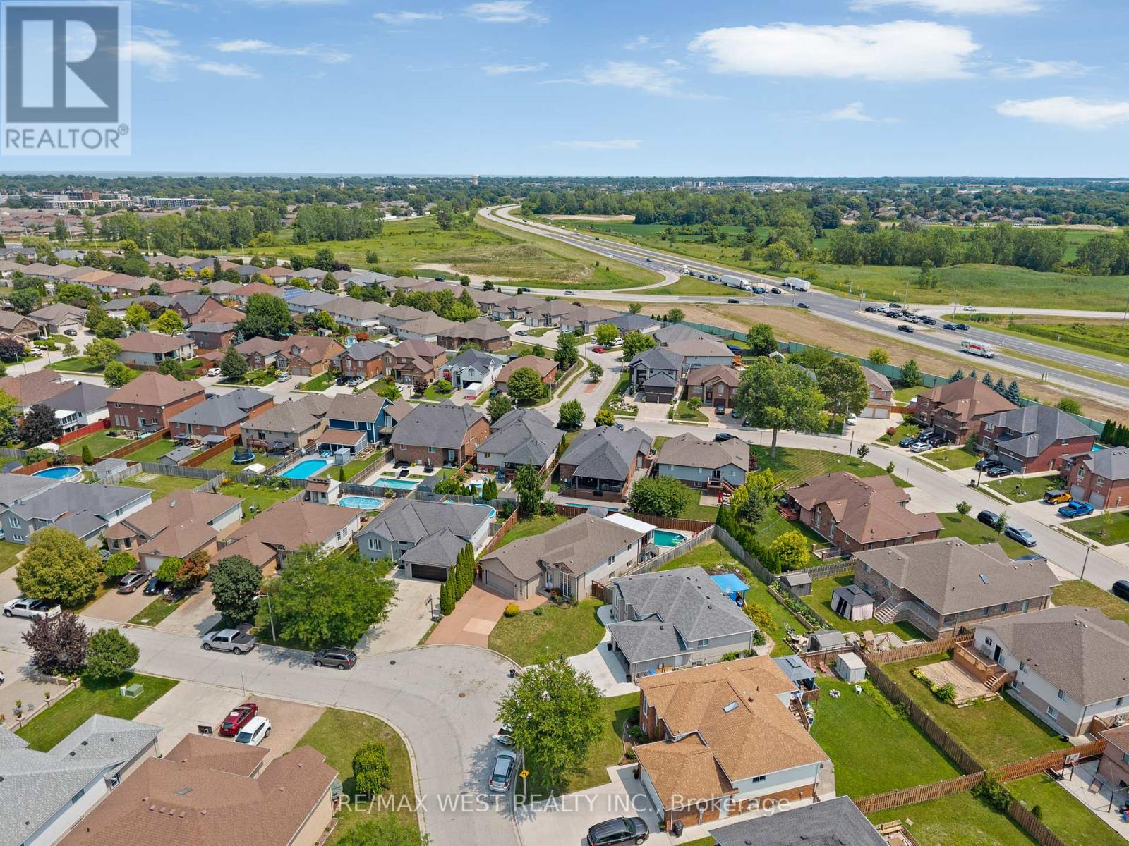 Photo 47 of 11143 Ancona Crescent, Windsor ON