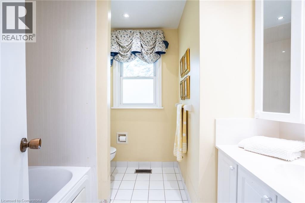 426 NORTH SHORE Boulevard W