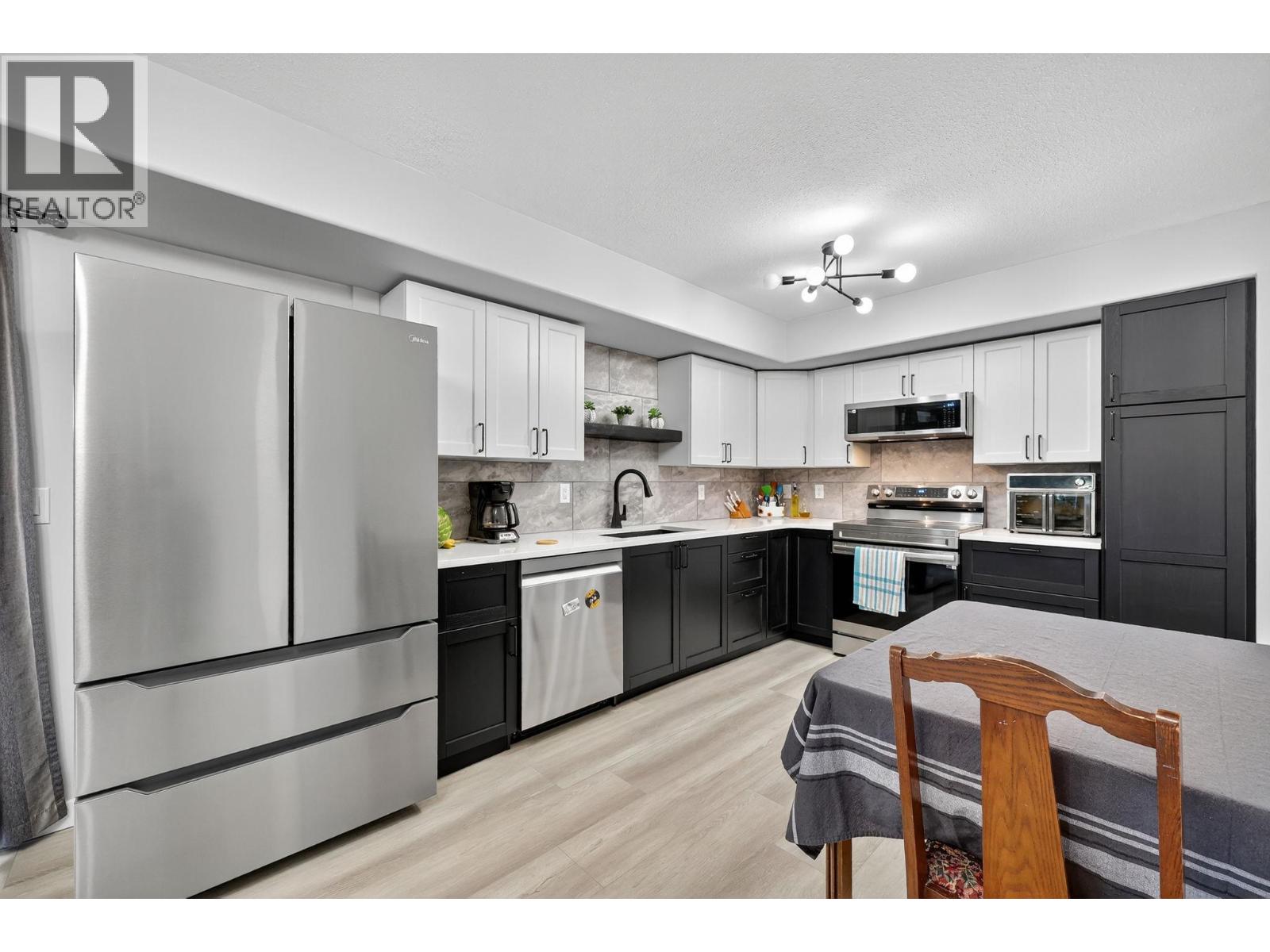 #105 3115 DE MONTREUIL COURT - Image 10