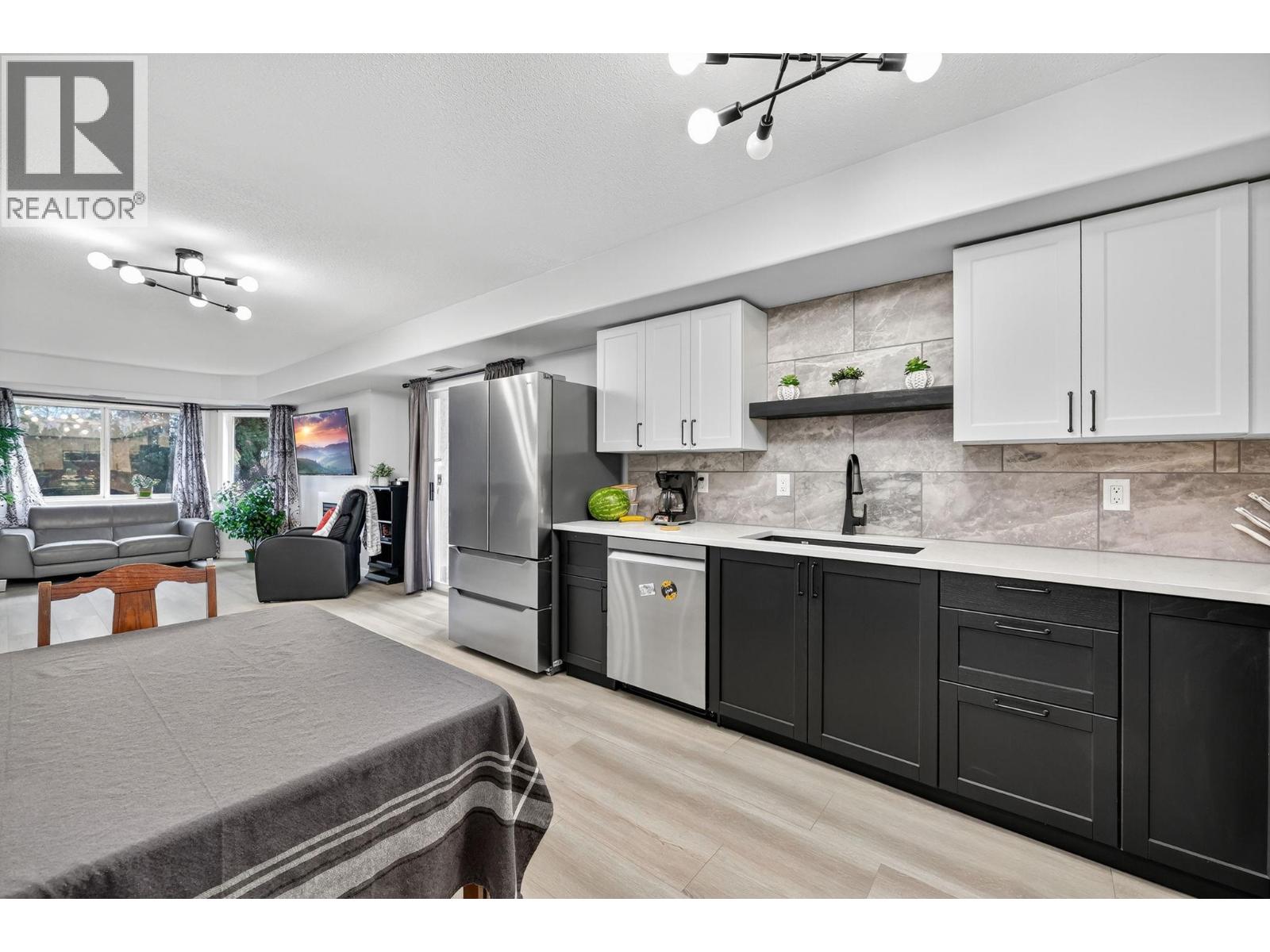 #105 3115 DE MONTREUIL COURT - Image 11