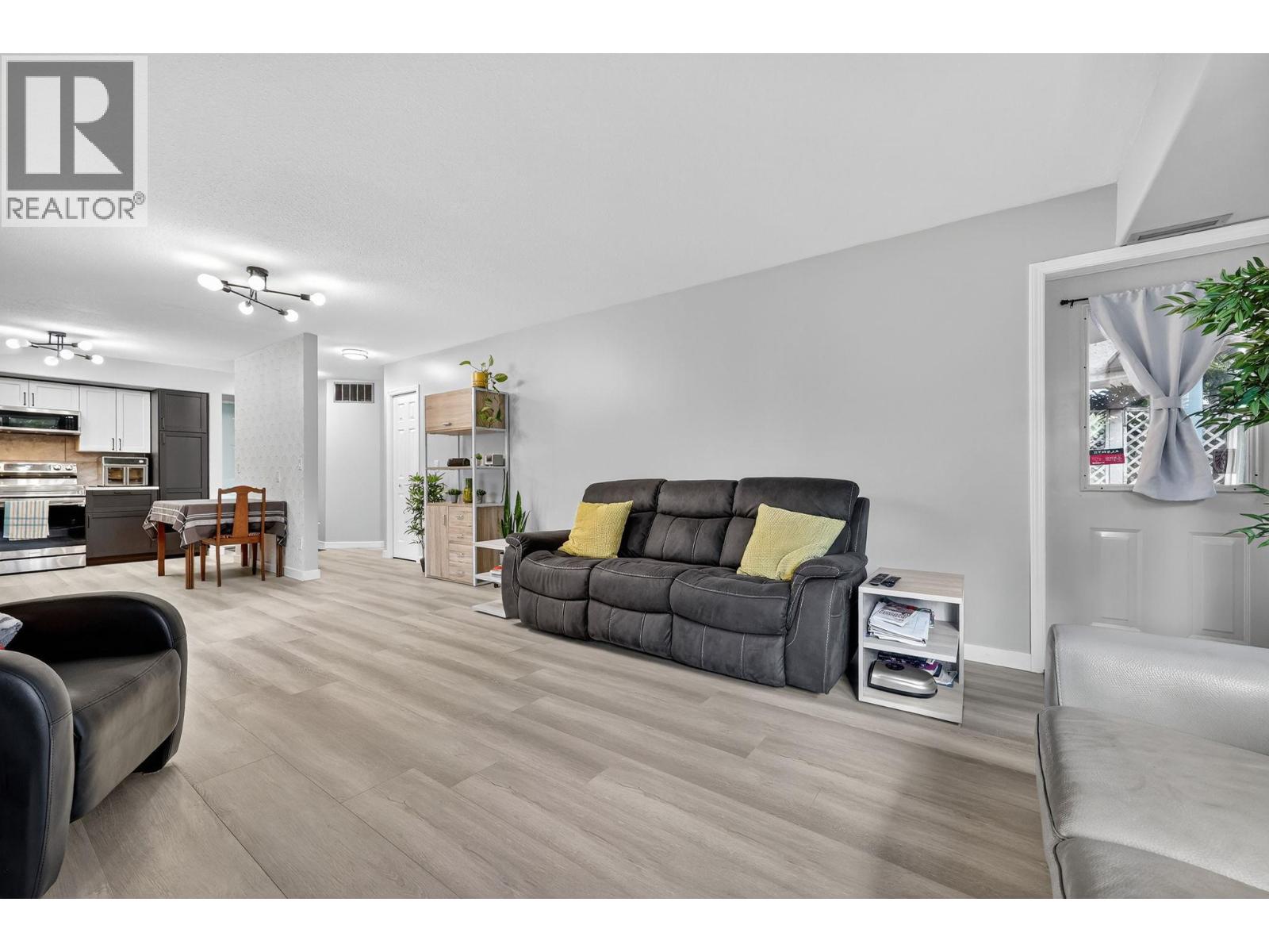 #105 3115 DE MONTREUIL COURT - Image 3