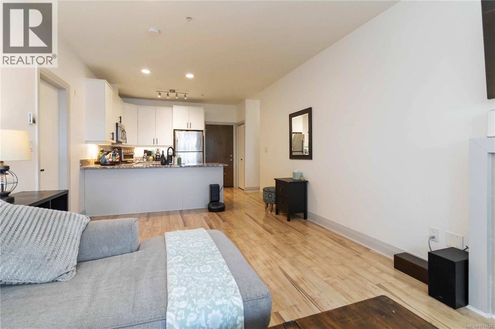 209 1145 Sikorsky Road, Langford