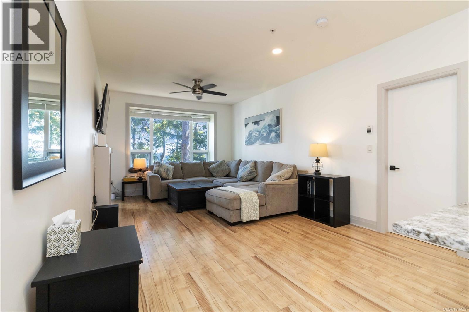 209 1145 Sikorsky Road, Langford