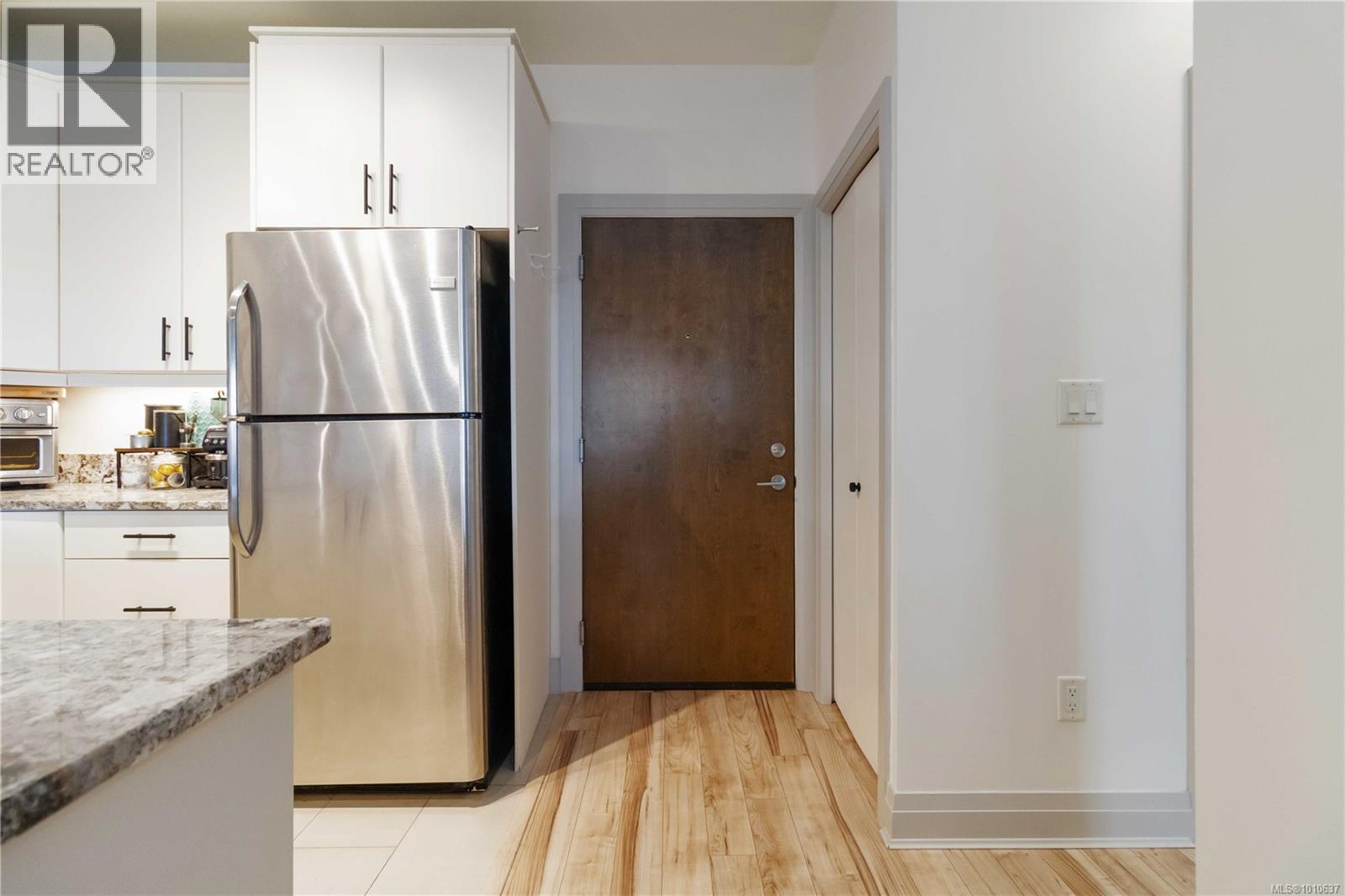209 1145 Sikorsky Road, Langford