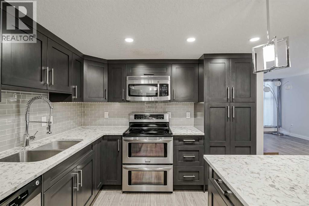 Single Family House for Sale in    Avenue SW Downtown West End Calgary 