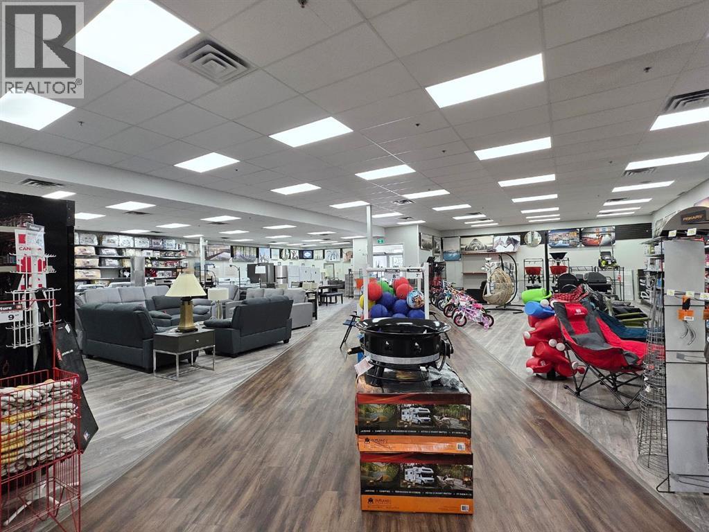 Photo 15 of 300 305 312 301 Shoppers Pk Mall, Grande Cache AB