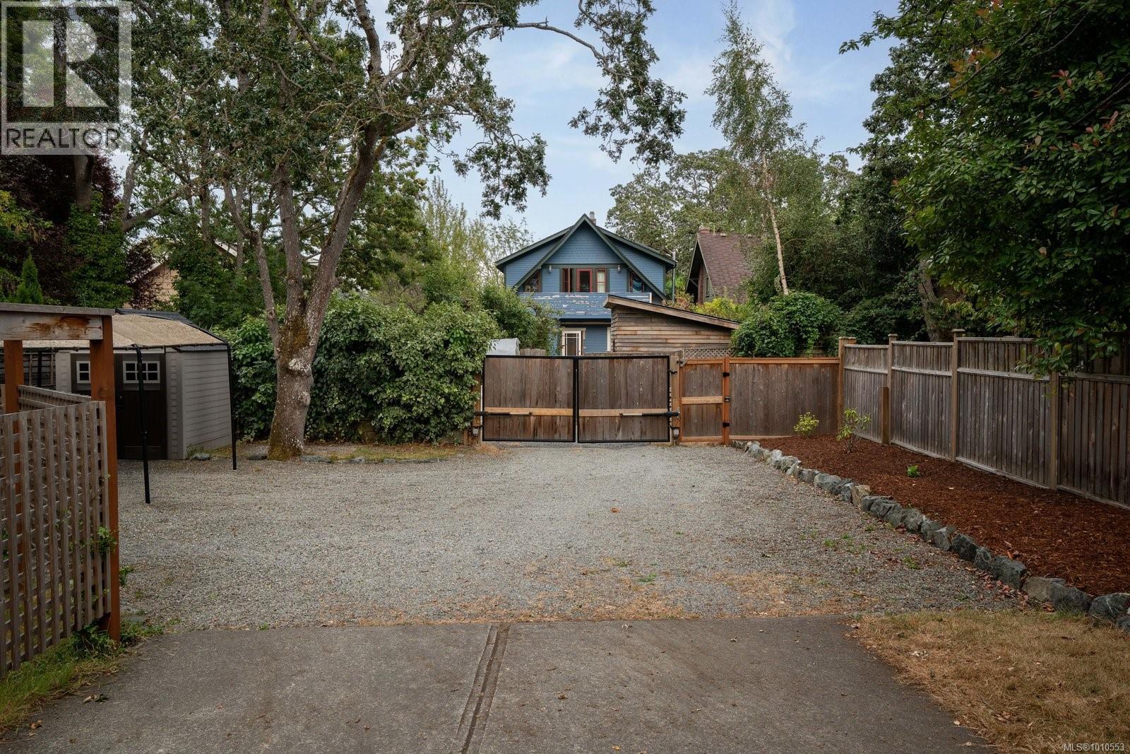  1959 Hampshire Road, Oak Bay