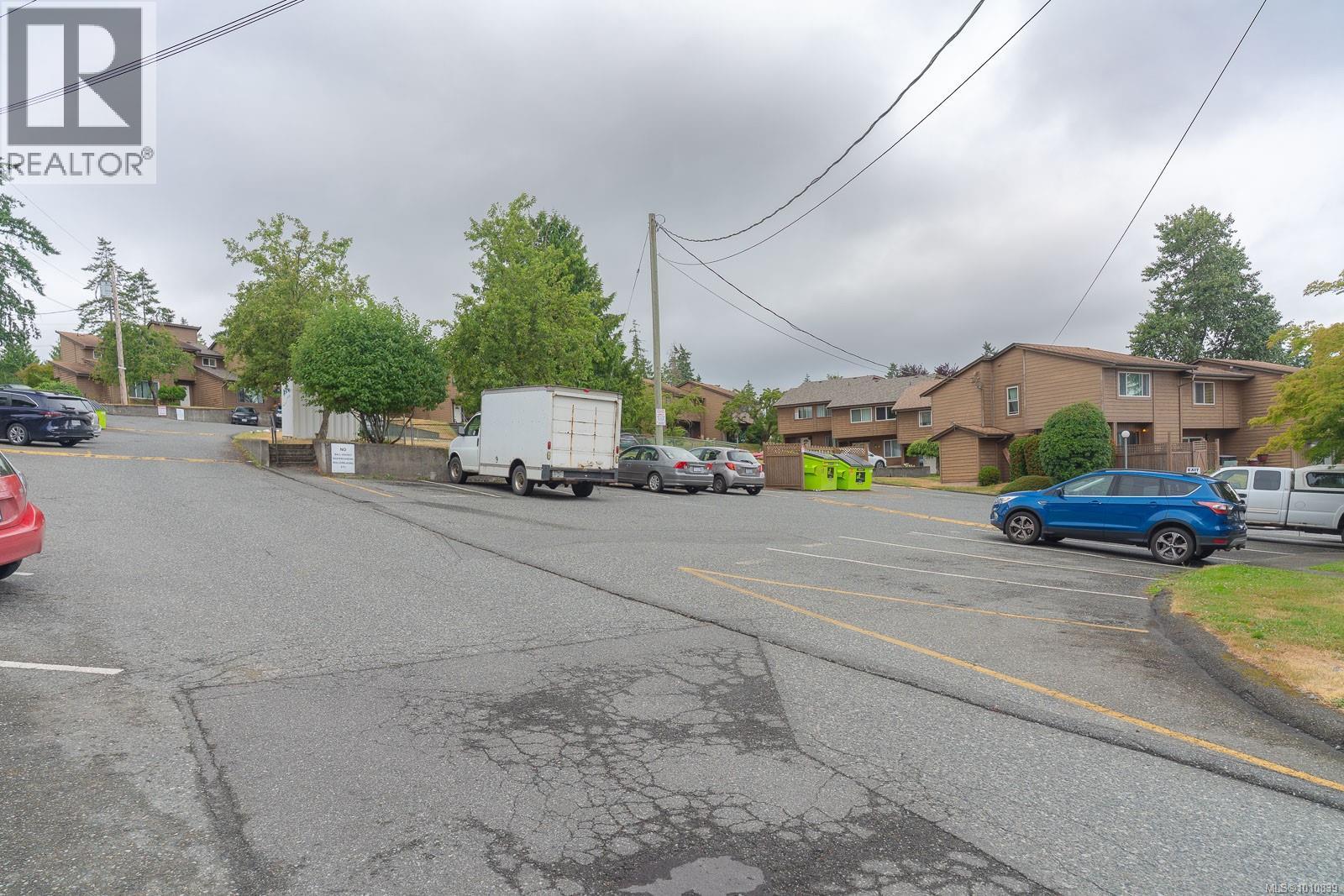 Photo 18 of 10 855 Howard Ave, Nanaimo BC