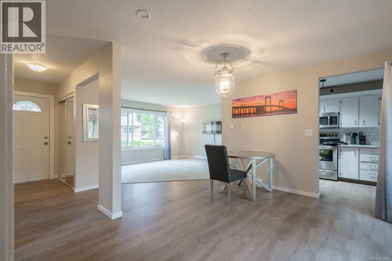 Photo 20 of 10 855 Howard Ave, Nanaimo BC