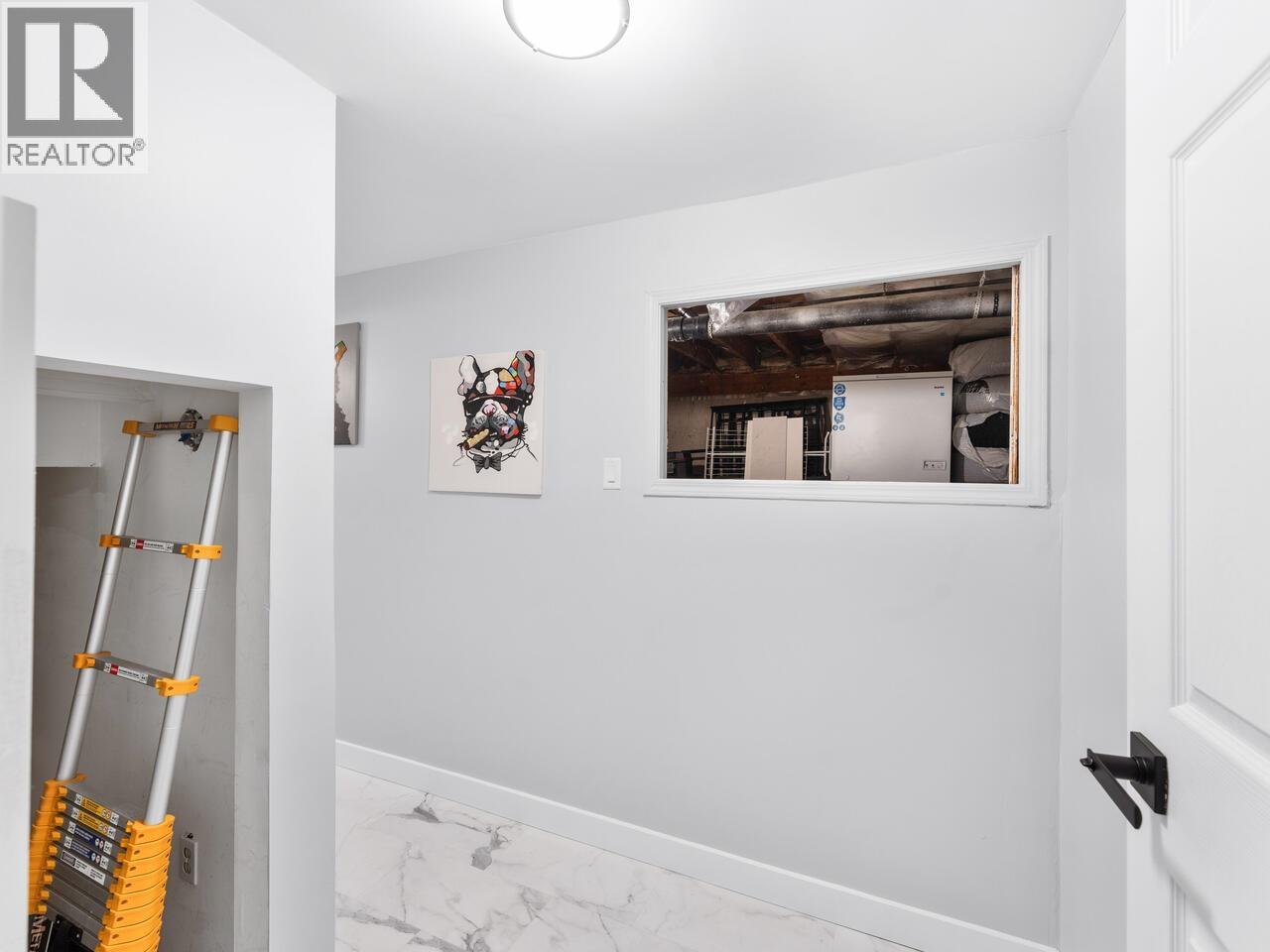 Photo 18 of 848 W 16th Street, North Vancouver BC