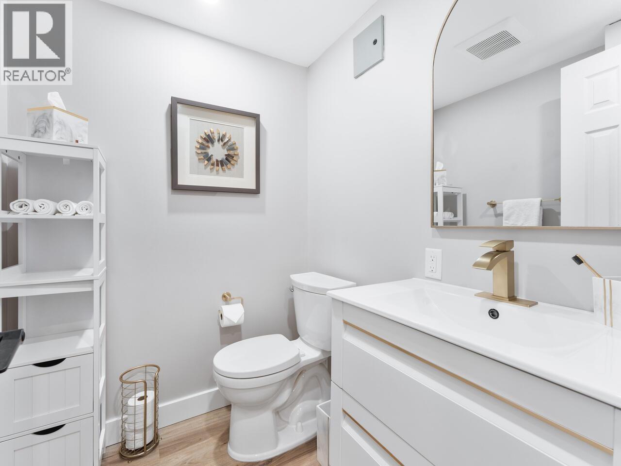 Photo 9 of 848 W 16th Street, North Vancouver BC