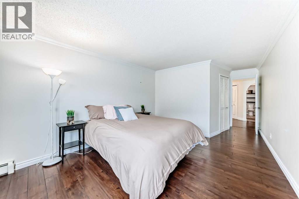 Single Family House for Sale in   Glamis Drive SW Glamorgan Calgary 