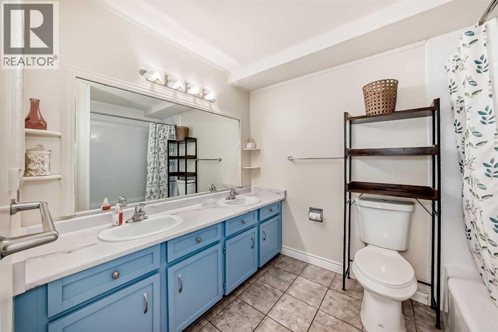 Single Family House for Sale in   Glamis Drive SW Glamorgan Calgary 