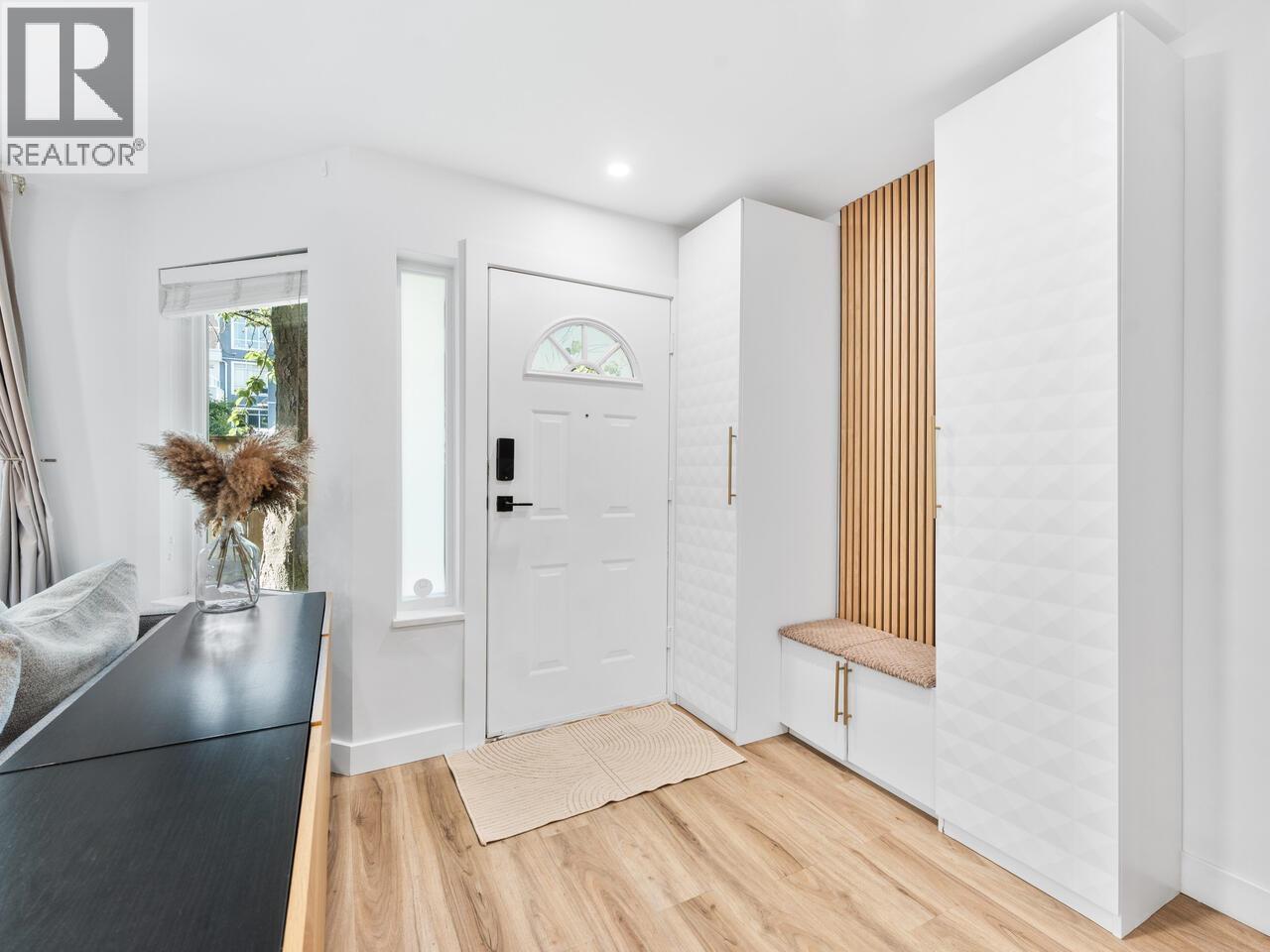 Photo 8 of 848 W 16th Street, North Vancouver BC