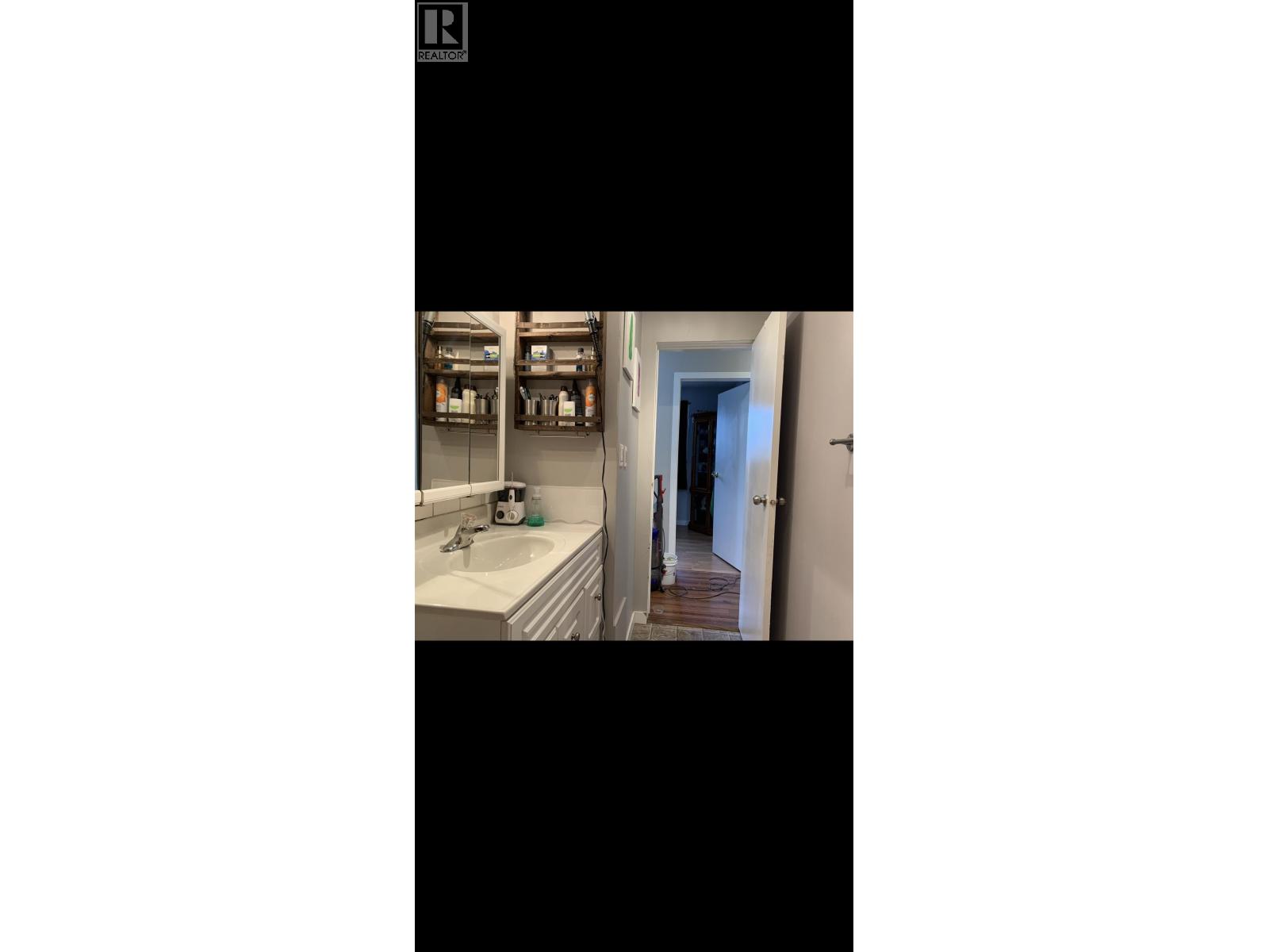 Photo 2 of 4126 Campbell Avenue, Prince George BC