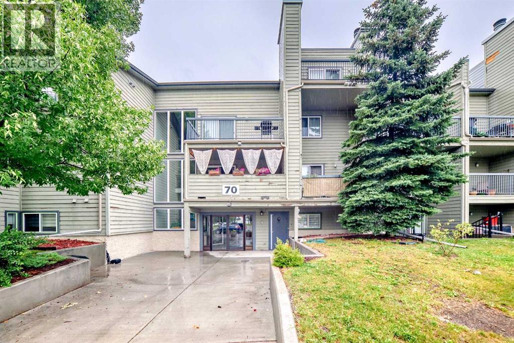 Single Family House for Sale in   Glamis Drive SW Glamorgan Calgary 