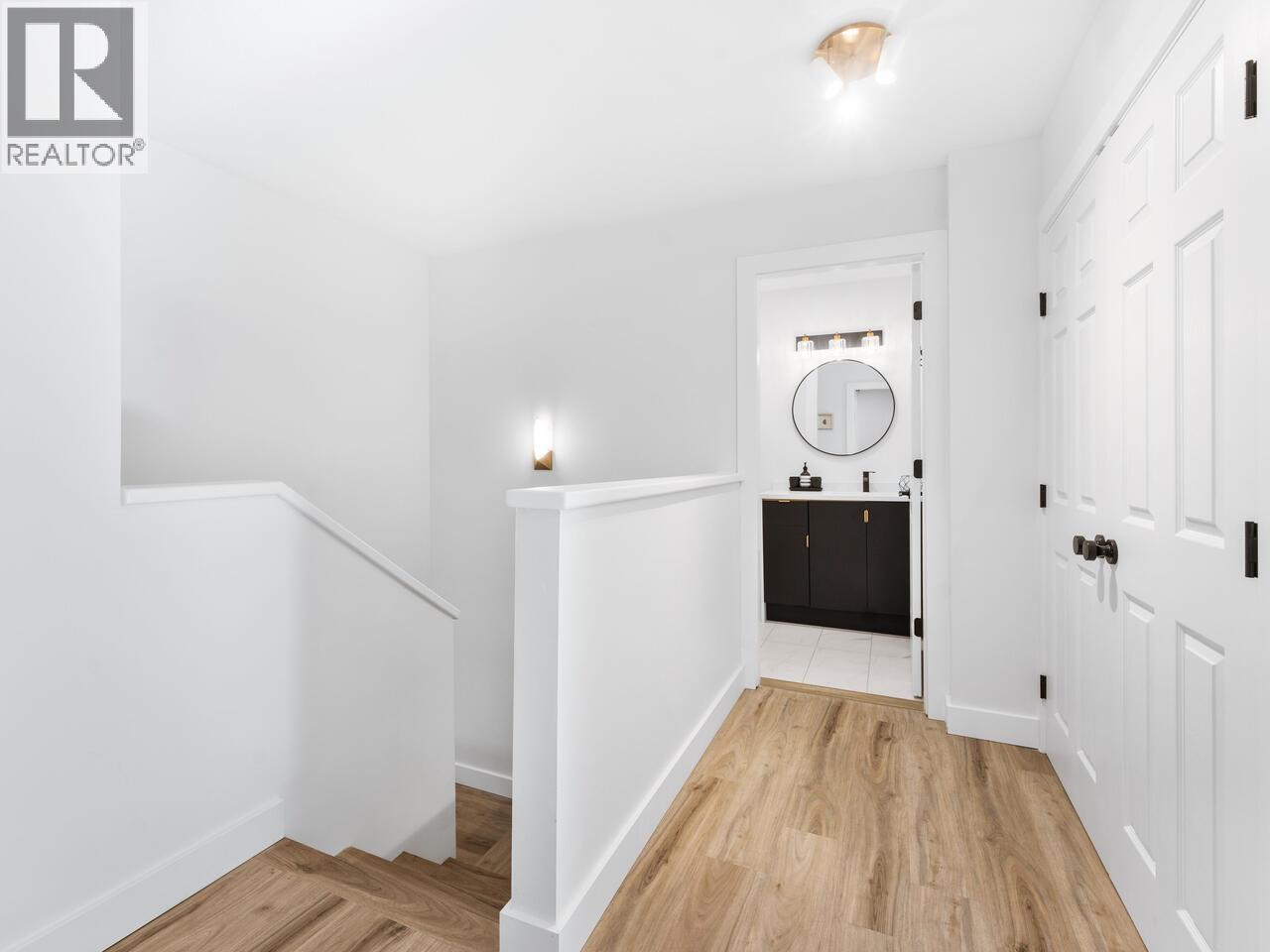 Photo 14 of 848 W 16th Street, North Vancouver BC