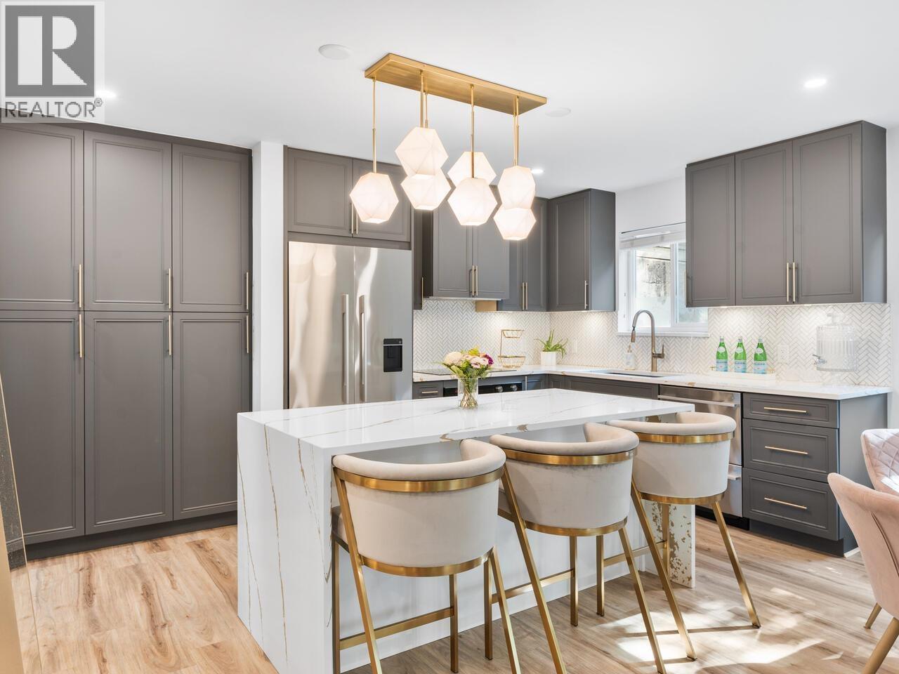 Photo 5 of 848 W 16th Street, North Vancouver BC