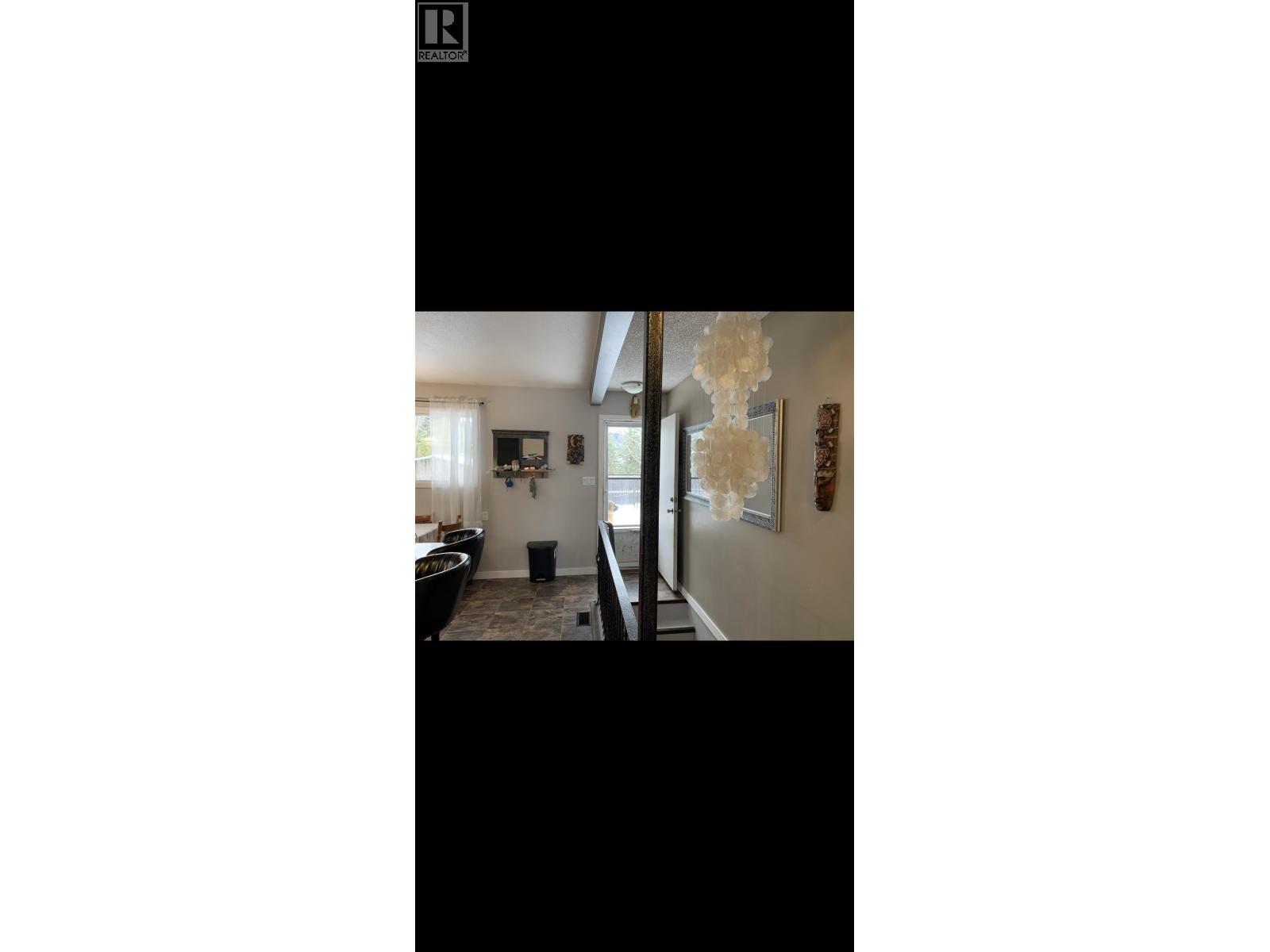 Photo 5 of 4126 Campbell Avenue, Prince George BC